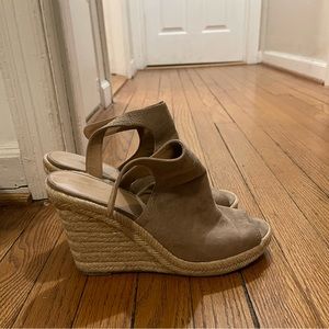 Open toe tan wedge shoes